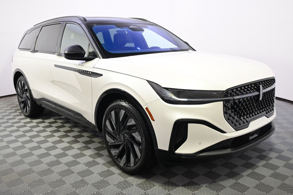 New 2026 White Lincoln Reserve image 8