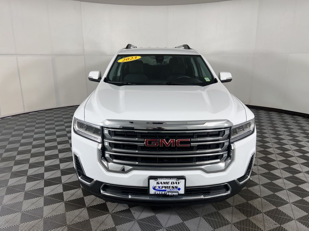 Used 2023 White GMC SLE image 3