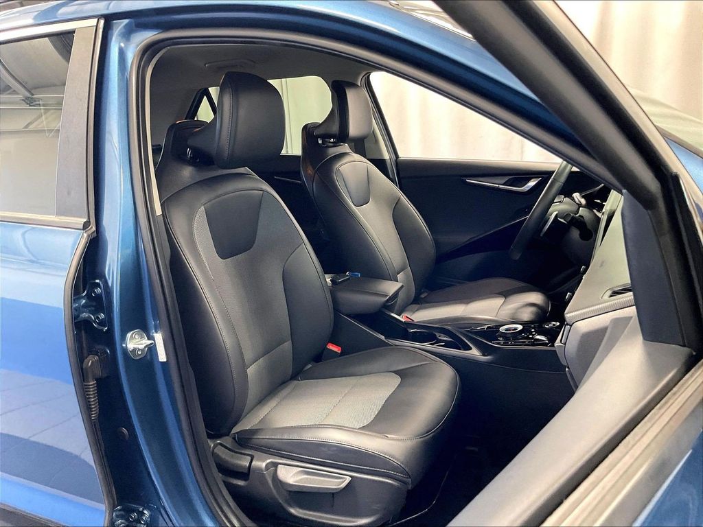 2024 Kia Niro EV — photo 11