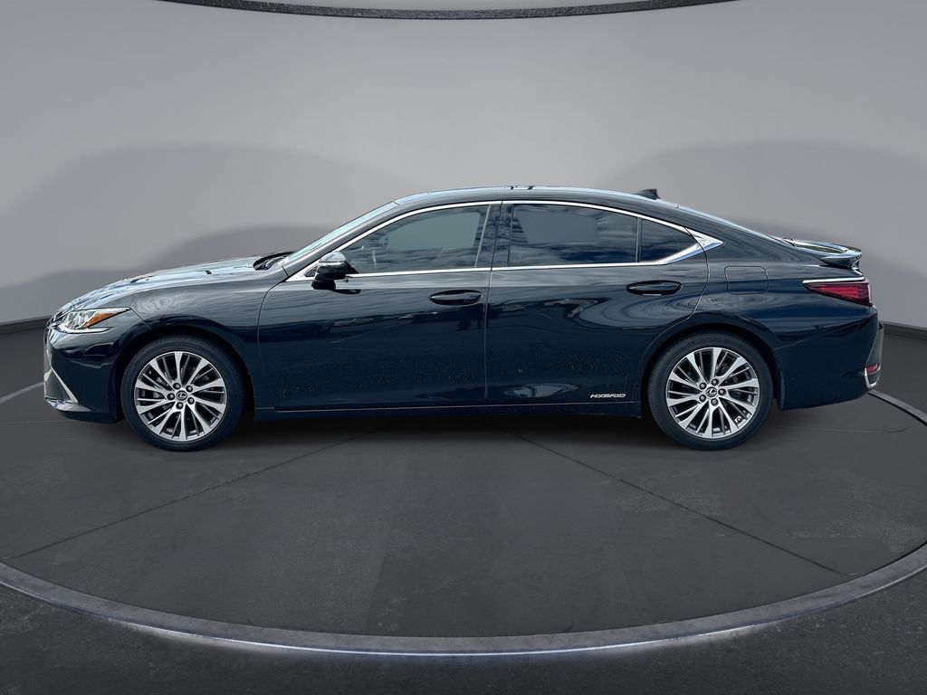 Thumbnail: 2021 Lexus ES - 5
