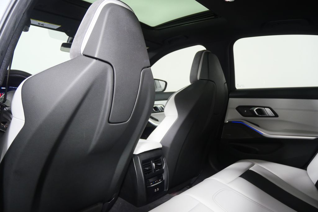 Thumbnail: 2021 BMW M3 - 19