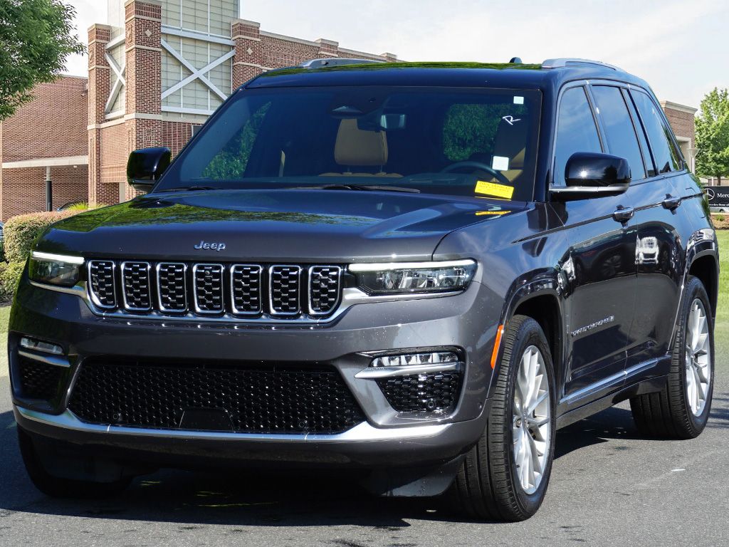 Thumbnail: 2022 Jeep Grand Cherokee - 4
