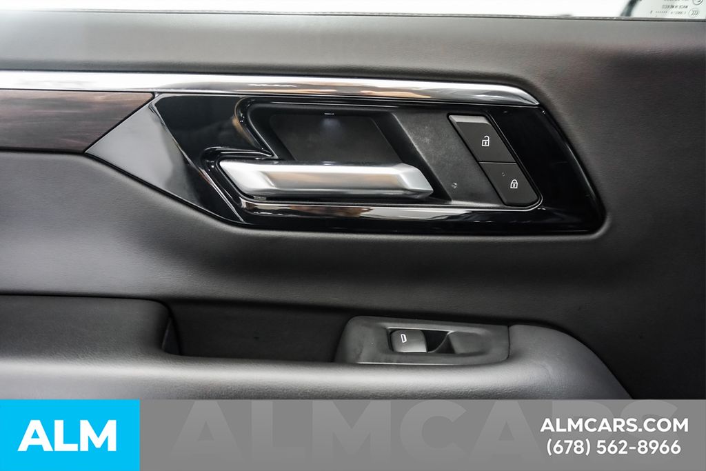 Used 2025 Black Chevrolet LT image 55