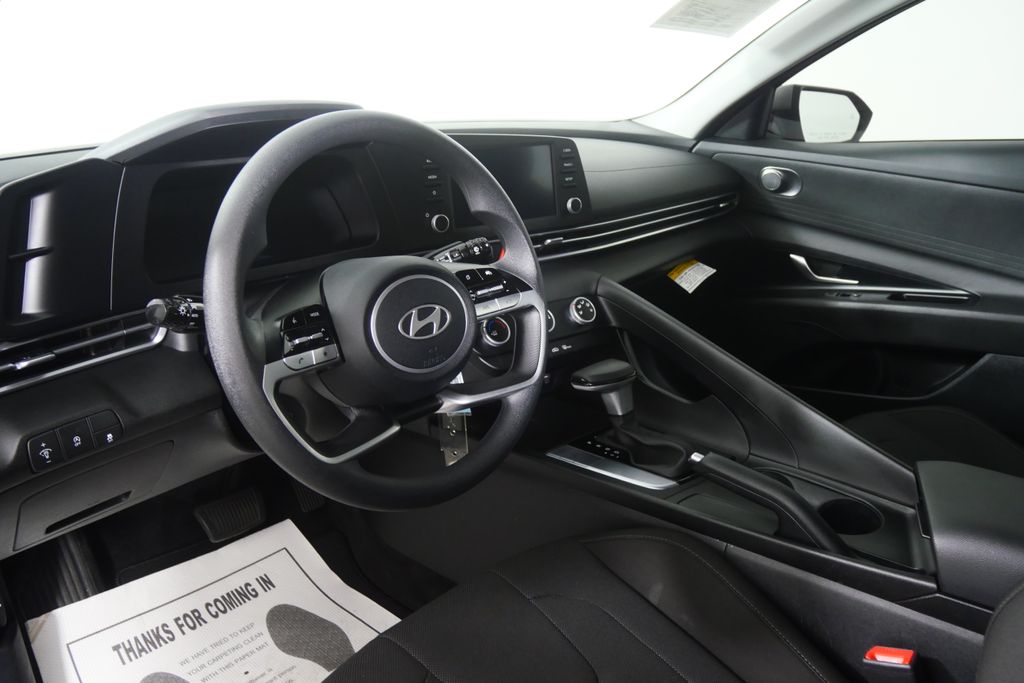 Thumbnail: 2025 Hyundai Elantra - 12