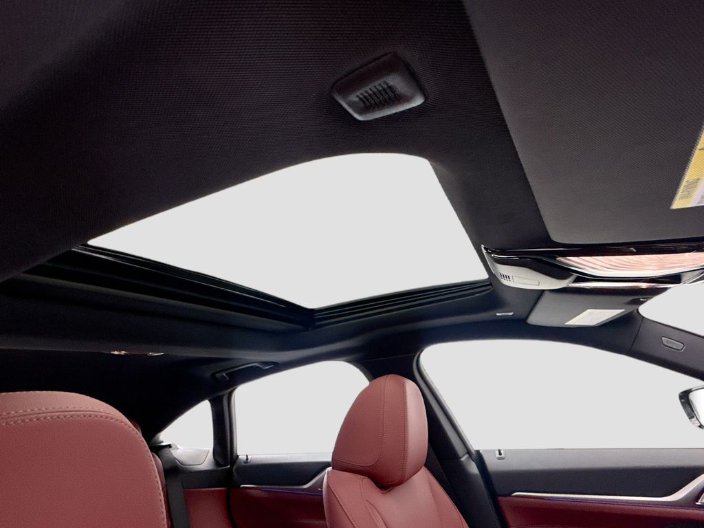 Thumbnail: 2026 BMW i4 - 17