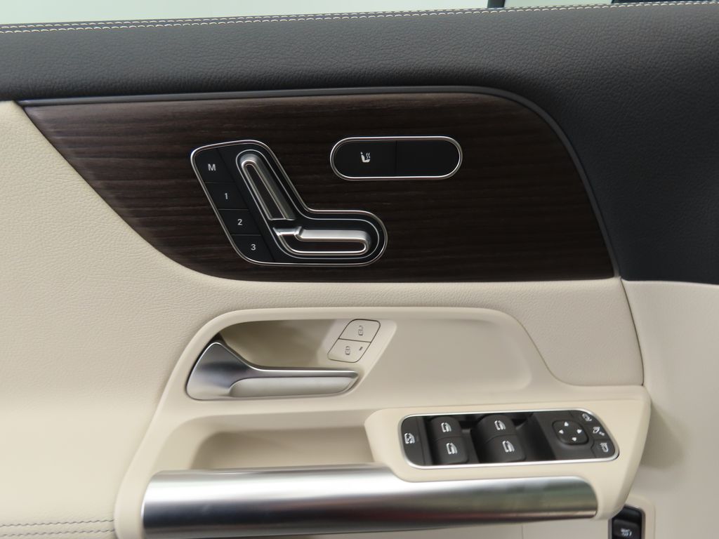 Thumbnail: 2026 Mercedes-Benz GLA - 24