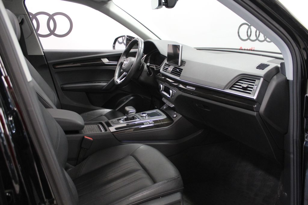Thumbnail: 2019 Audi Q5 - 28