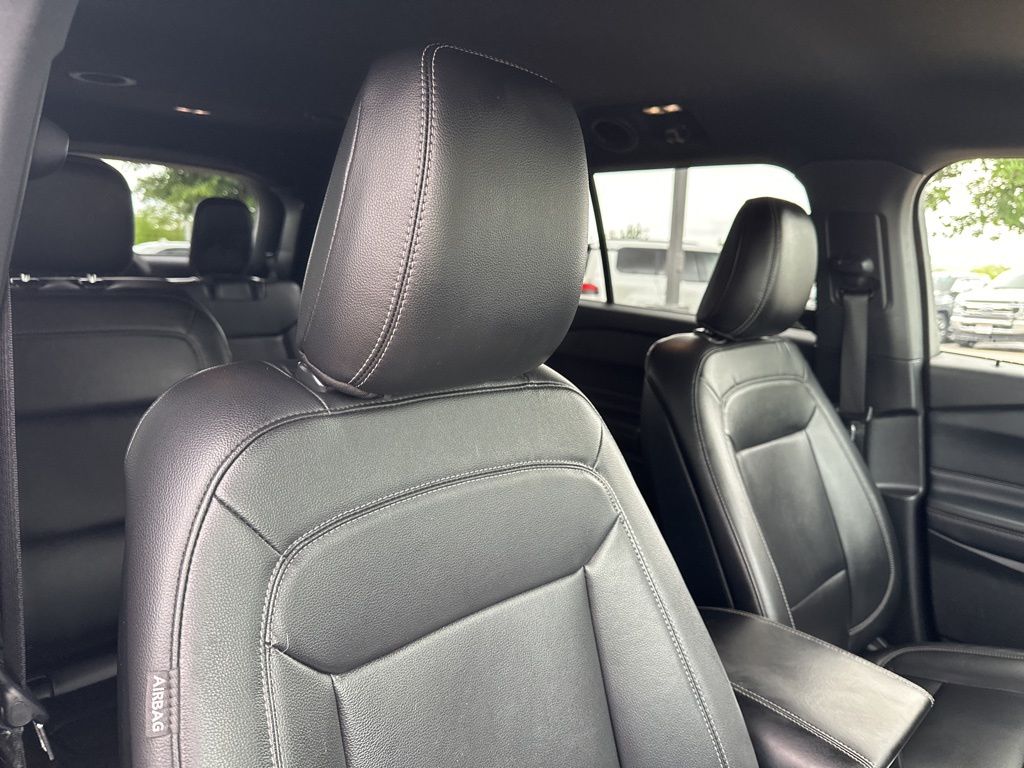 Used Car 2020 Ford Explorer  Xlt For Sale Under $20,000 In Austin, Texas