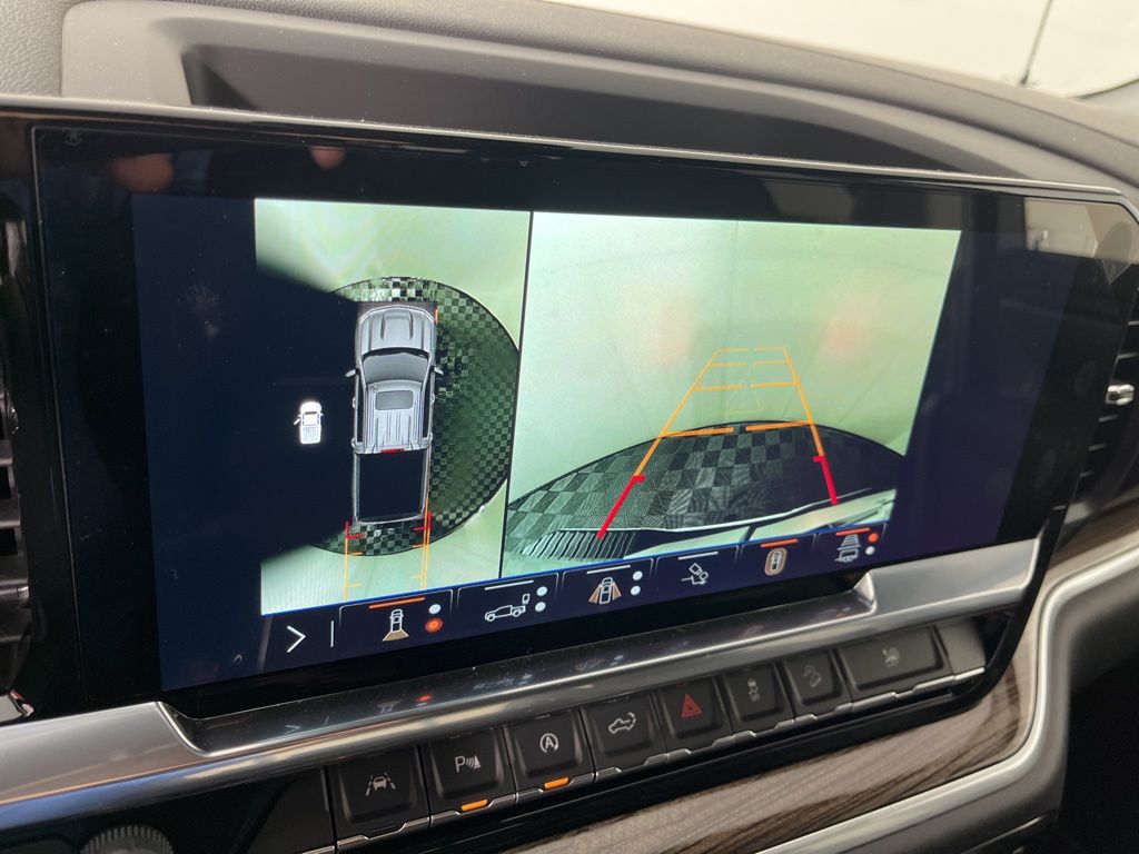 Thumbnail: 2026 Chevrolet Silverado 1500 - 31