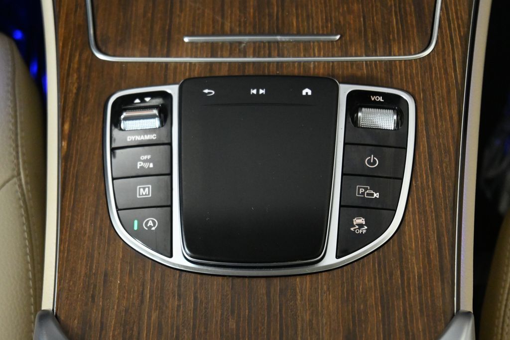 Thumbnail: 2021 Mercedes-Benz GLC - 21