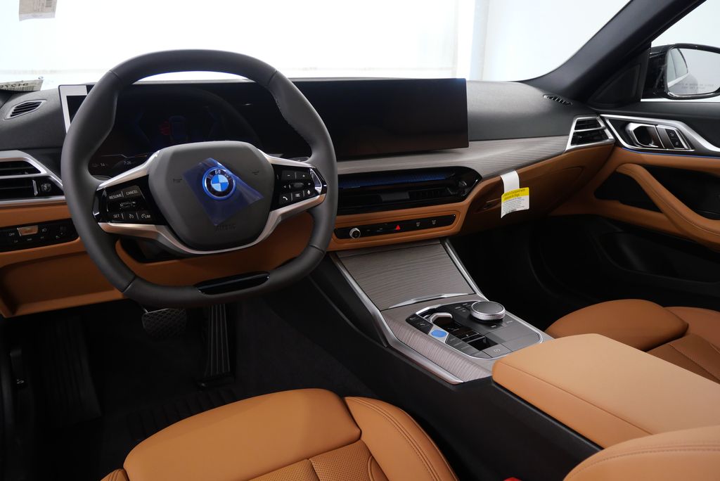 2025 BMW i4 xDrive40 19