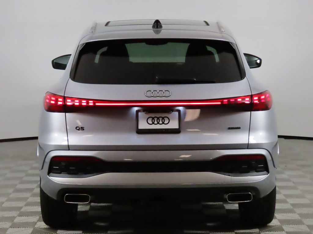 Thumbnail: 2025 Audi Q5 - 4