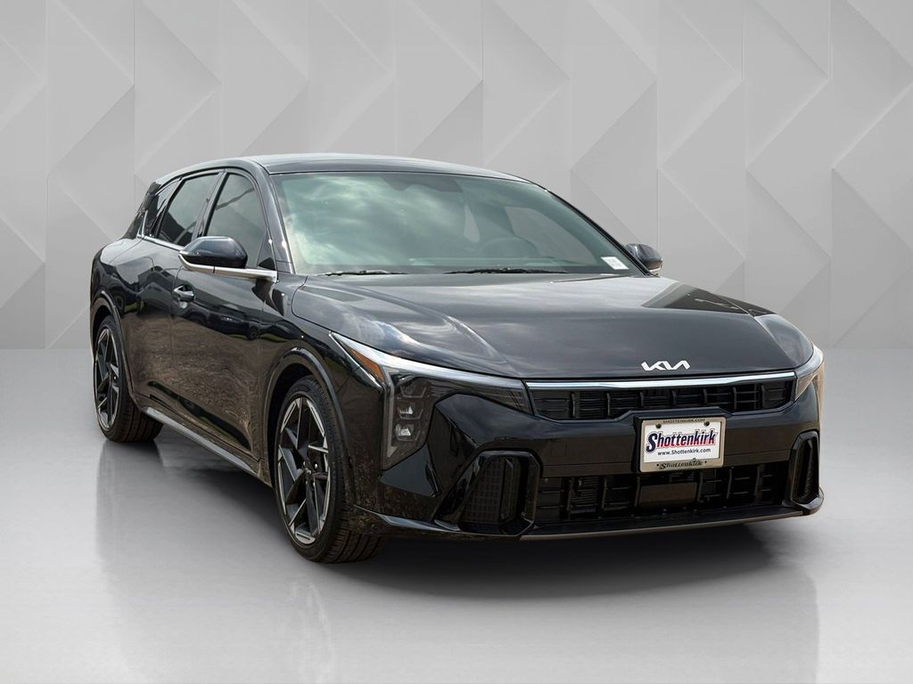 New 2026 Kia K4 Hatchback Hatchback