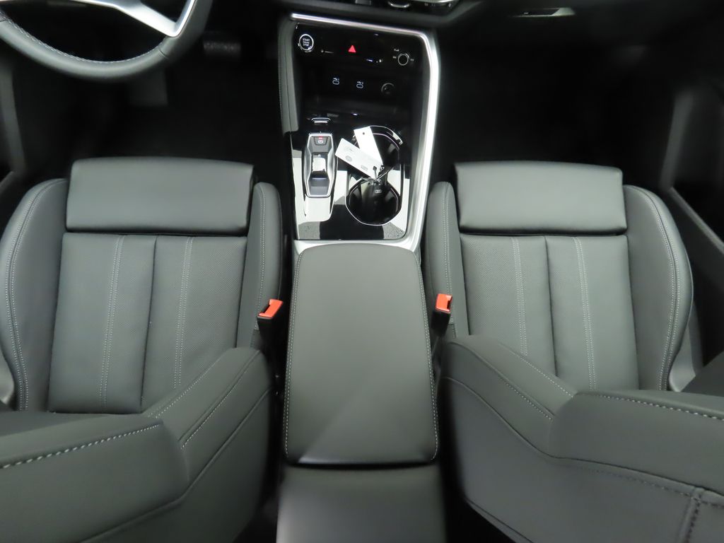 Thumbnail: 2025 Audi Q5 - 18