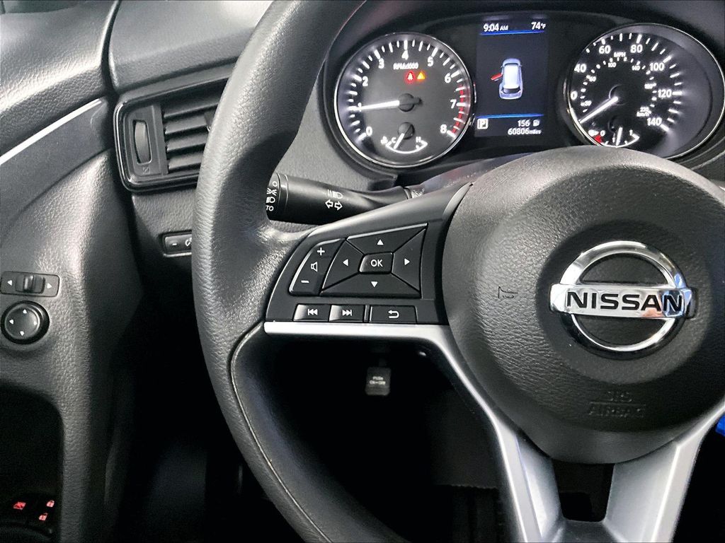 2019 Nissan Rogue — photo 23