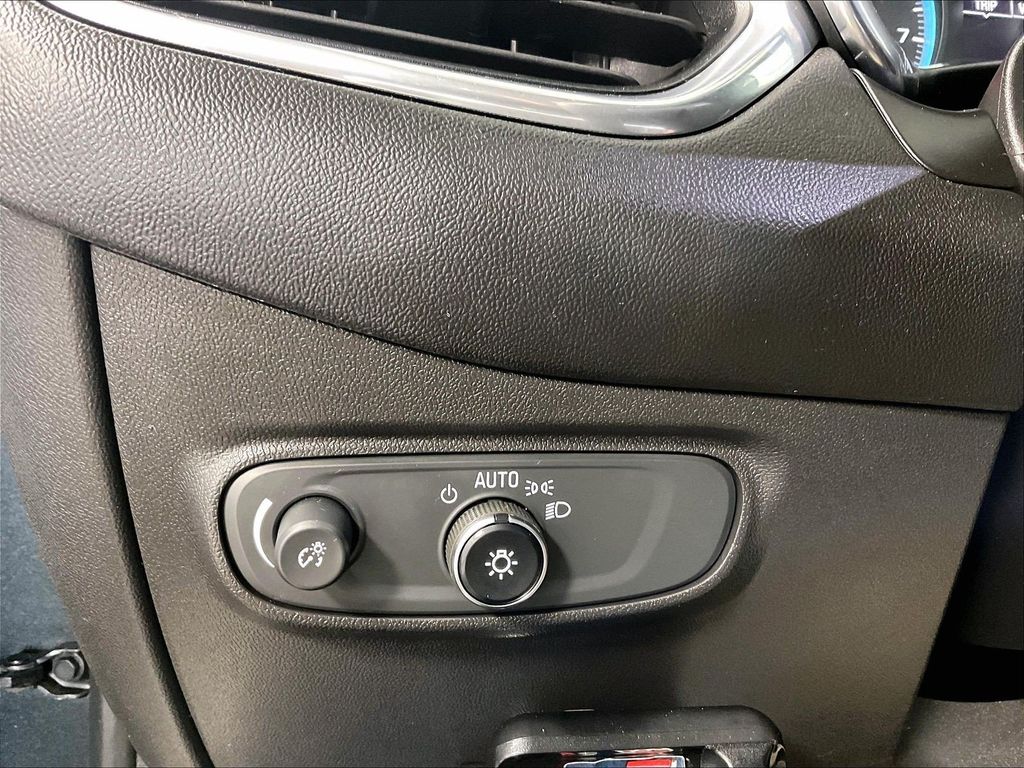 2019 Chevrolet Equinox — photo 26