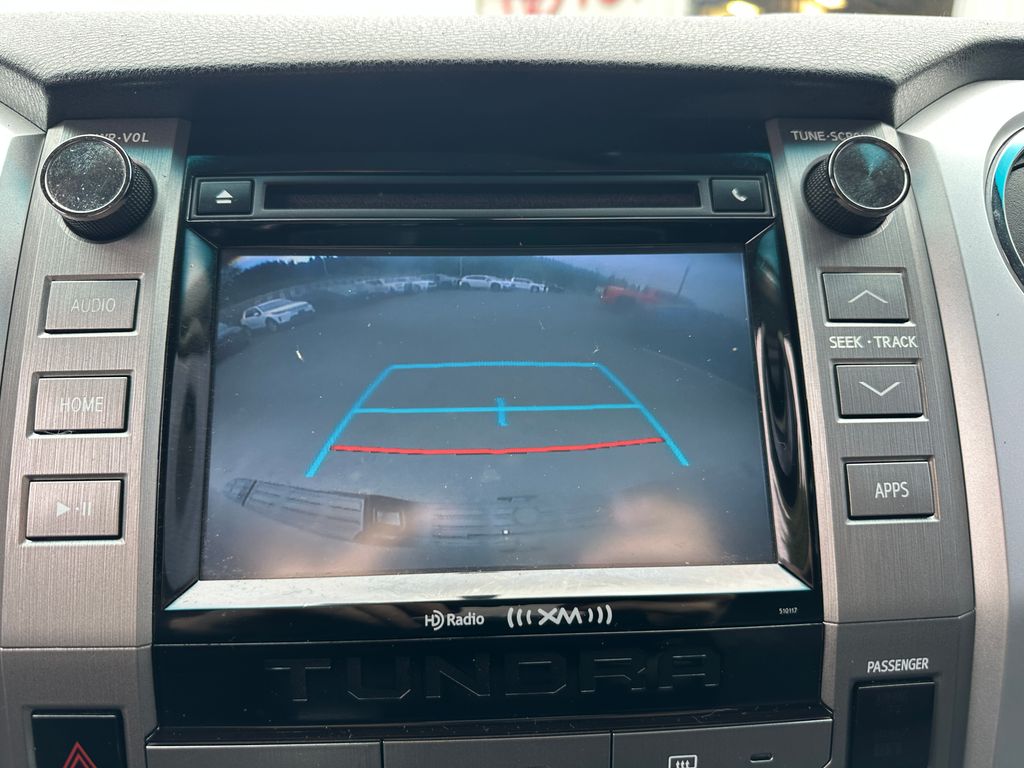 2017 Toyota Tundra SR5