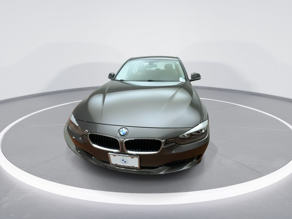 Thumbnail: 2015 BMW 3 Series - 3