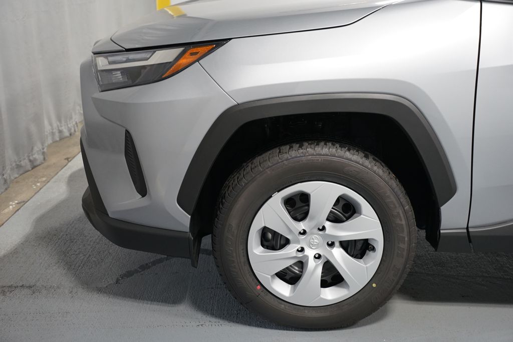 Thumbnail: 2025 Toyota RAV4 - 5