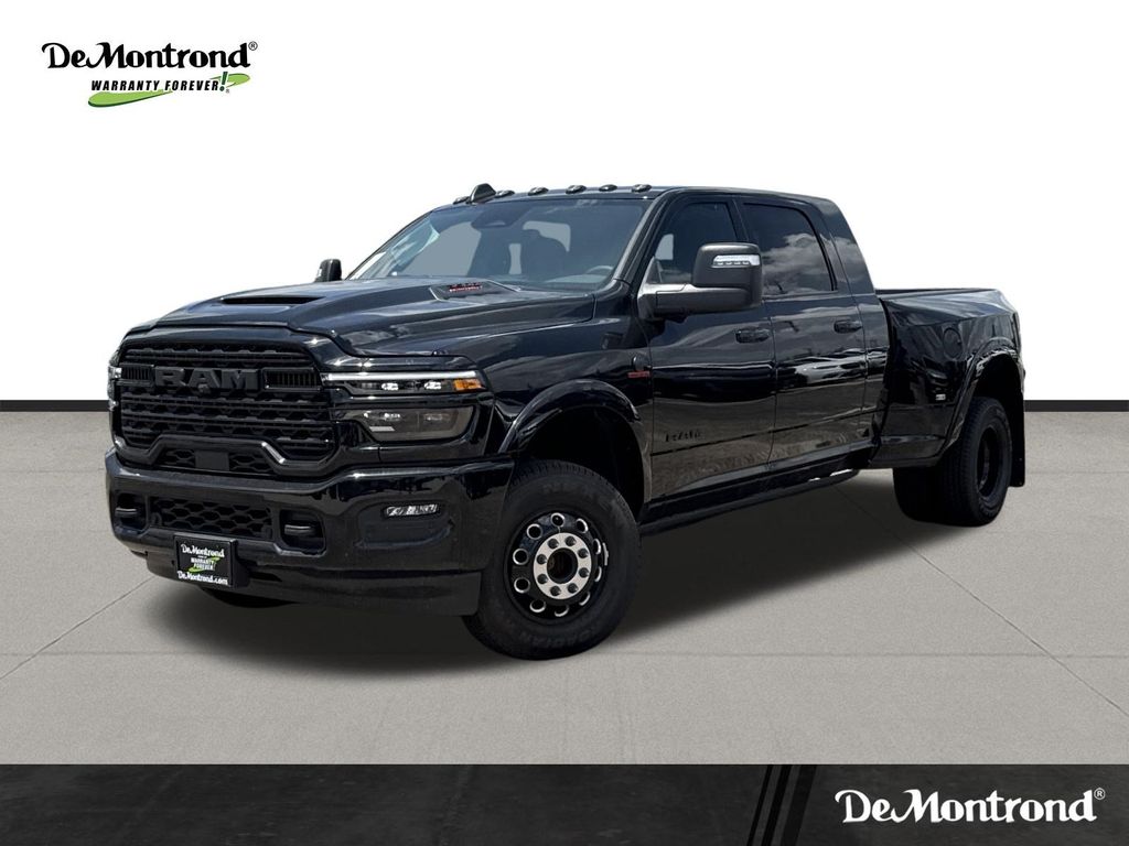 Diamond Black Crystal Pearlcoat 2026 RAM 3500 Pickup Truck Four-Wheel Drive 8-Speed Automatic