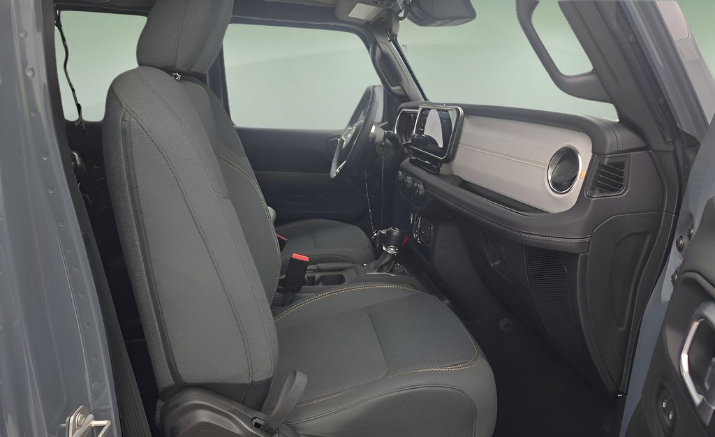 Used 2024 Jeep Wrangler SUV
