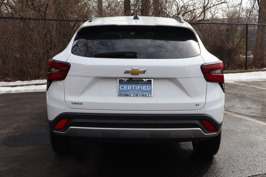 Thumbnail: 2025 Chevrolet Trax - 9