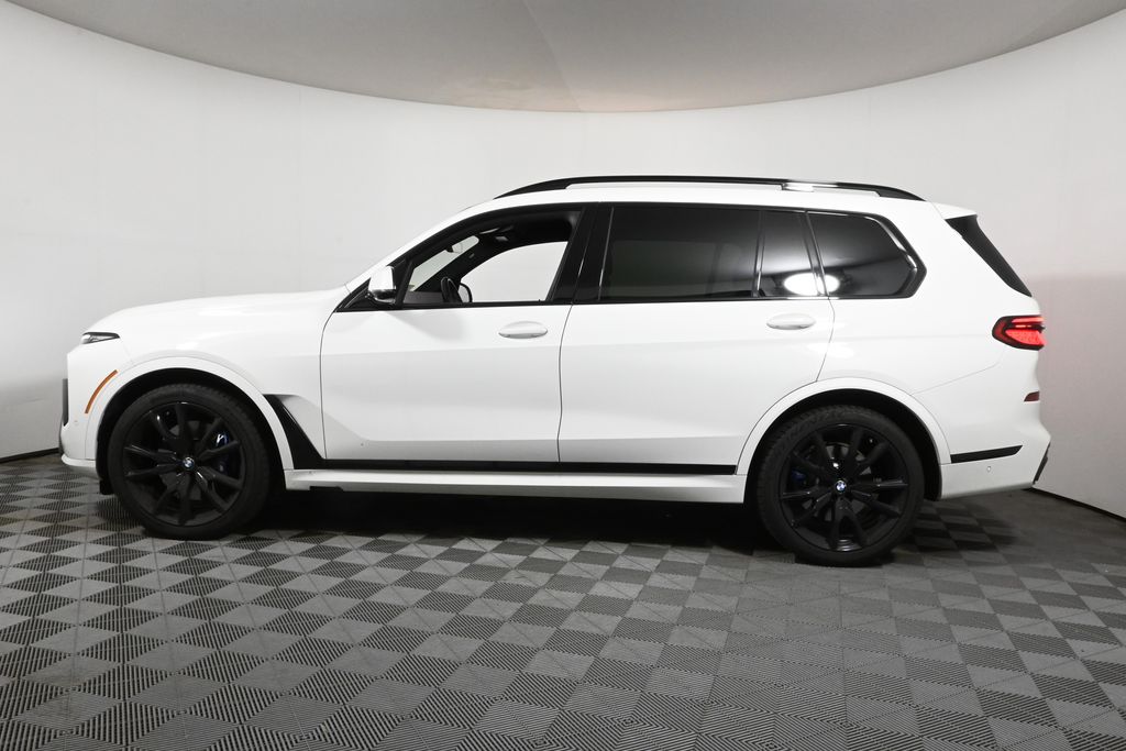 Thumbnail: 2023 BMW X7 - 2
