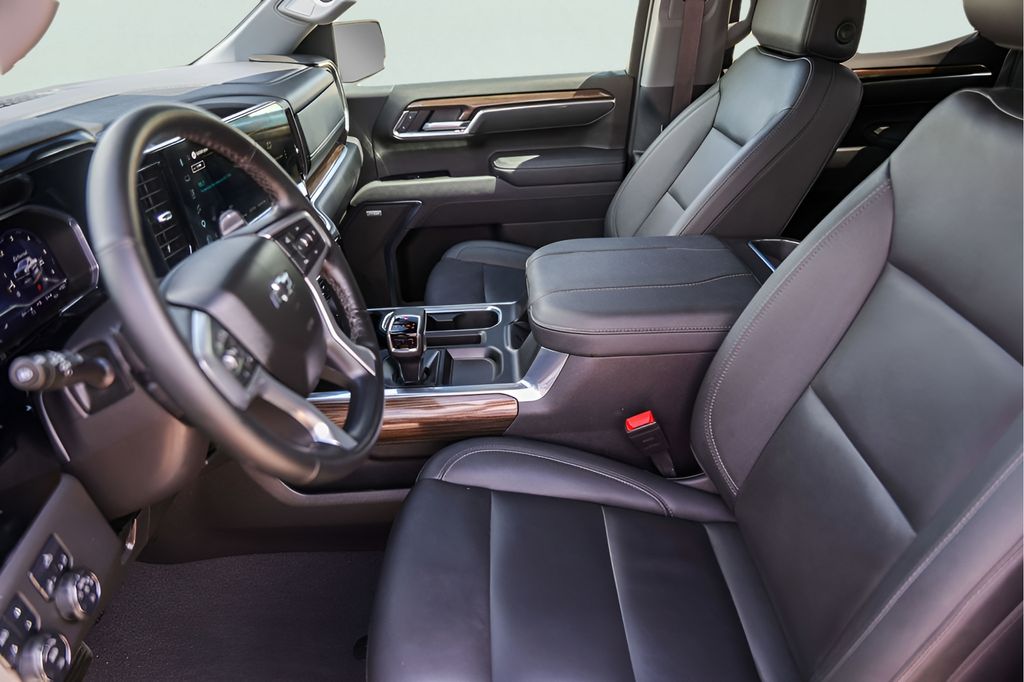 Used Car 2025 Chevrolet Silverado 1500  Lt Trail Boss For Sale Under $60,000 In Austin, Texas