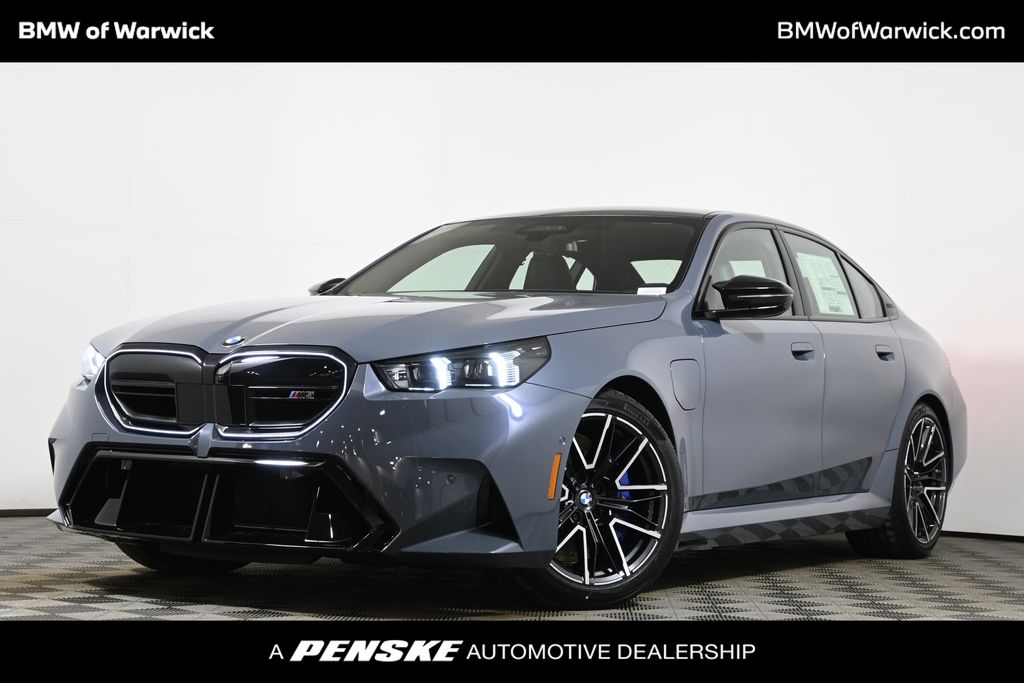 Thumbnail: 2026 BMW M5 - 1