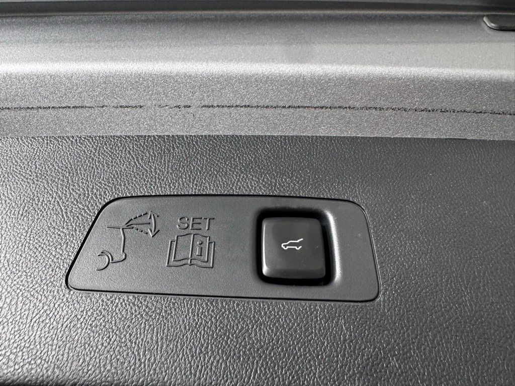 Certified Used 2022 Silver Lincoln Standard image 22