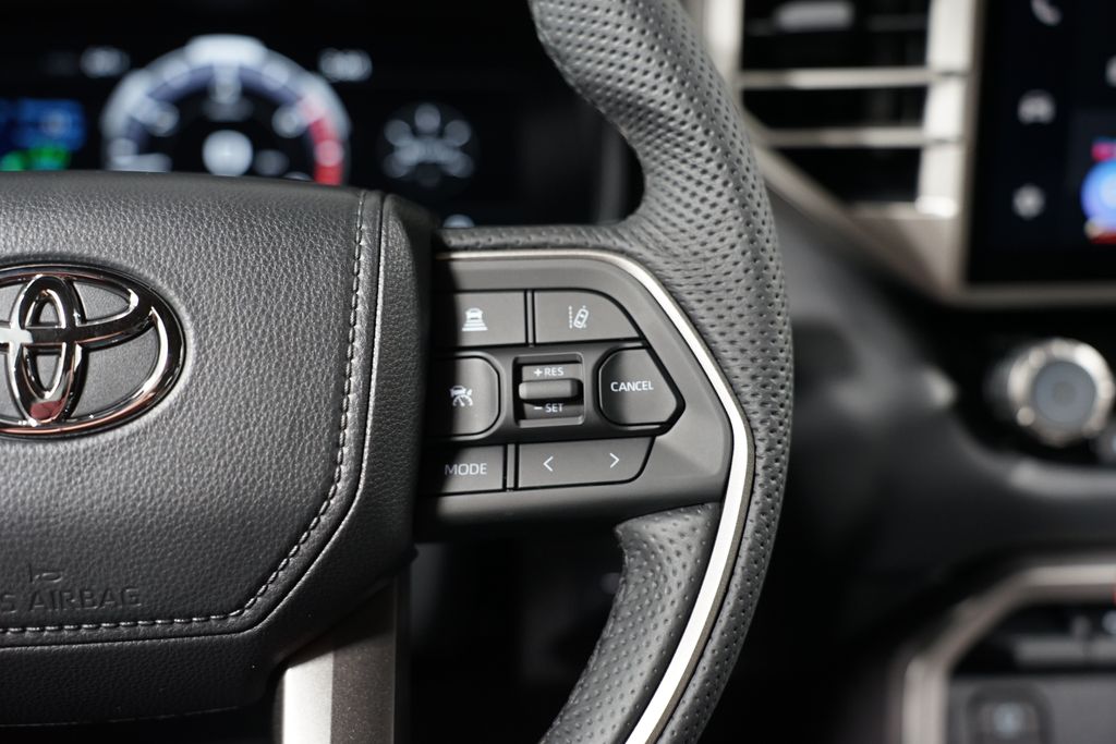 2025 Toyota Tundra Limited 15