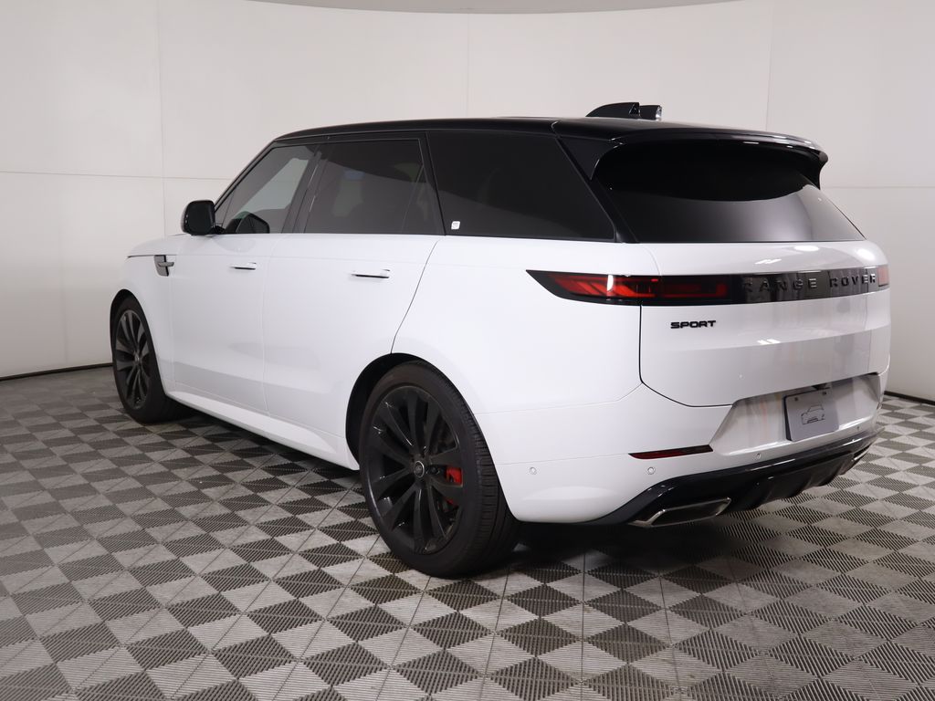 Thumbnail: 2025 Land Rover Range Rover Sport - 7