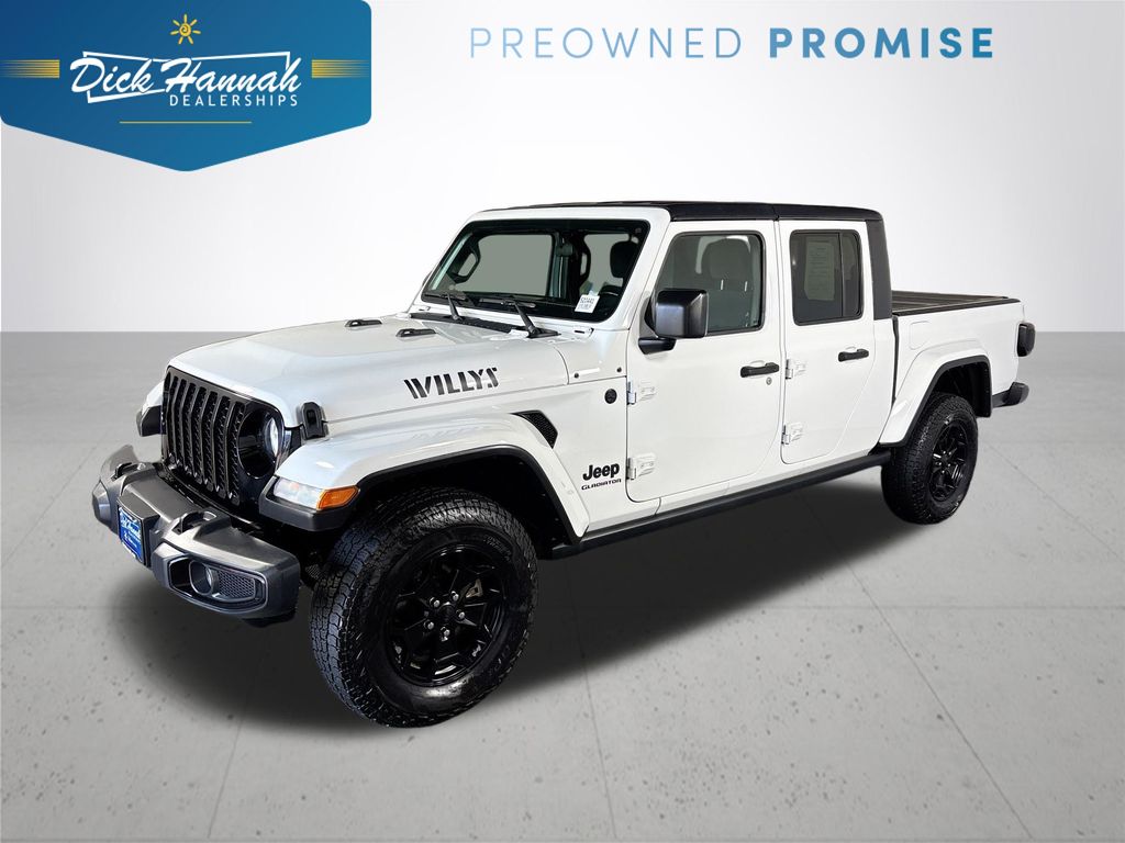 Bright White Clearcoat 2021 Jeep Gladiator Pickup Truck Four-Wheel Drive 8-Speed Automatic