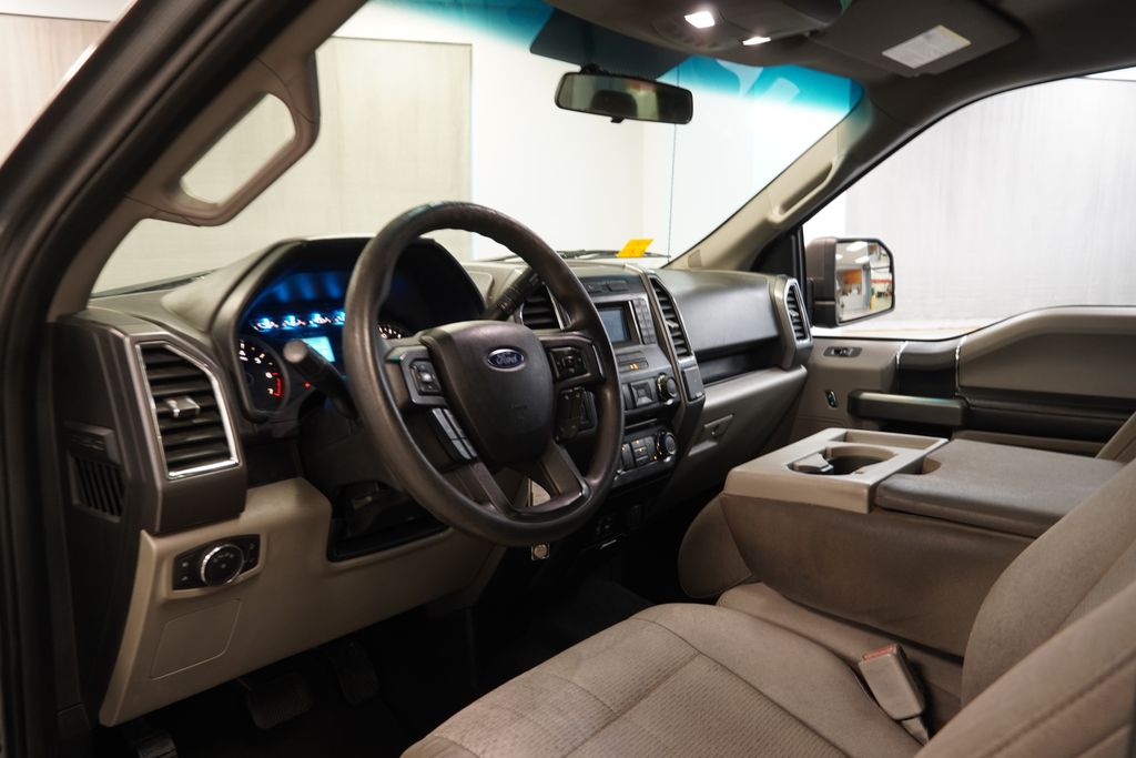 View vehicle photo 6