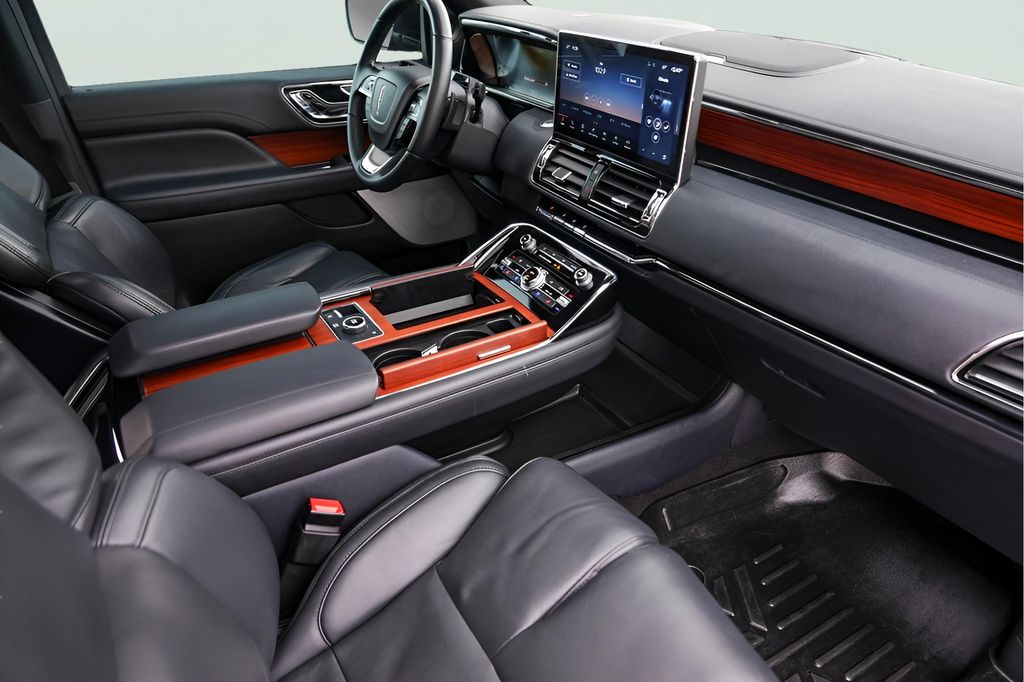 Used Car 2024 Lincoln Navigator L  L Reserve For Sale Under $70,000 In Austin, Texas