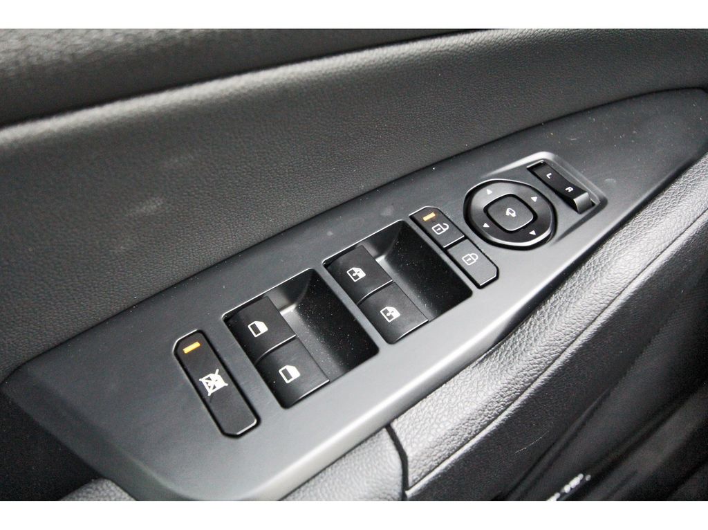 New 2026 Kia Sportage Hybrid SUV