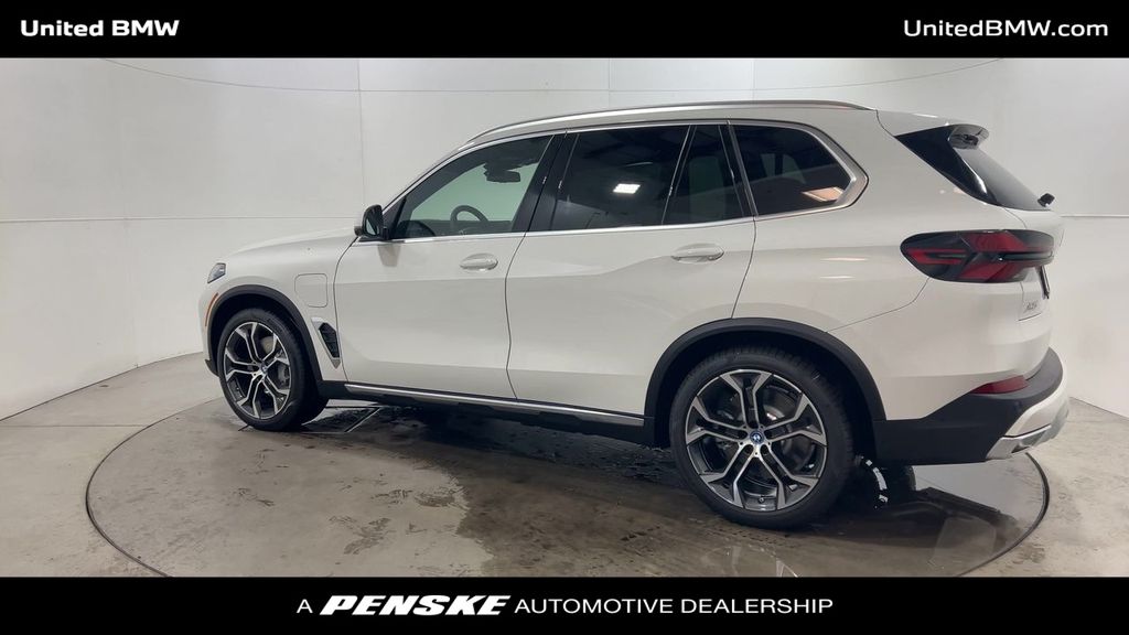 2025 BMW X5 xDrive50e 6