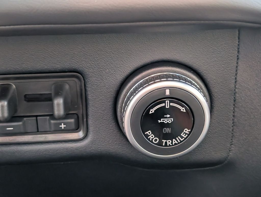 new 2026 Lincoln Navigator car, priced at $123,415