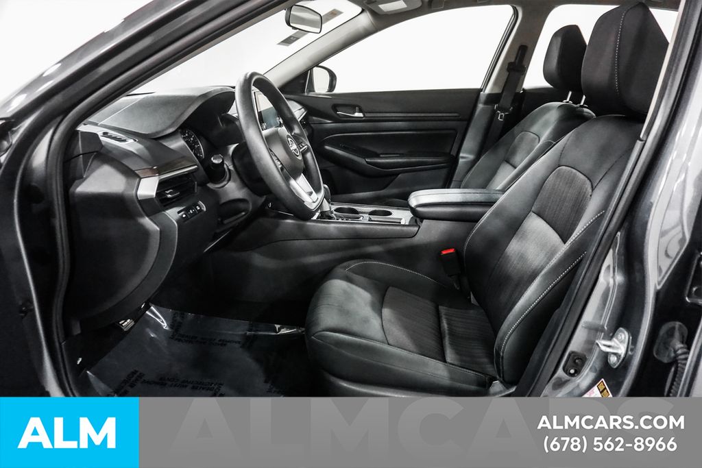 Used 2025 Gray Nissan 2.5 SV image 24