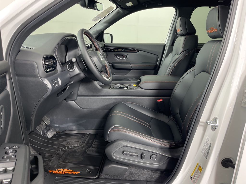 Thumbnail: 2025 Honda Pilot - 26