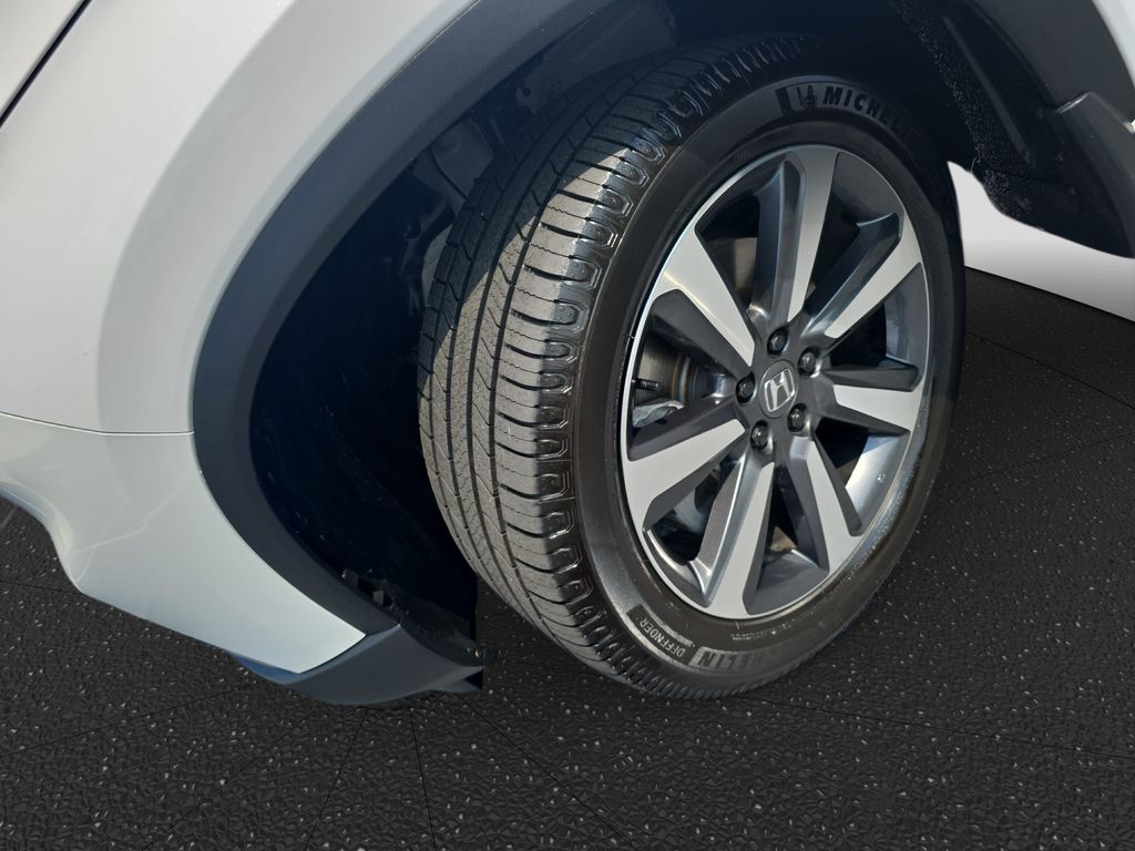 Used 2025 Honda Pilot SUV
