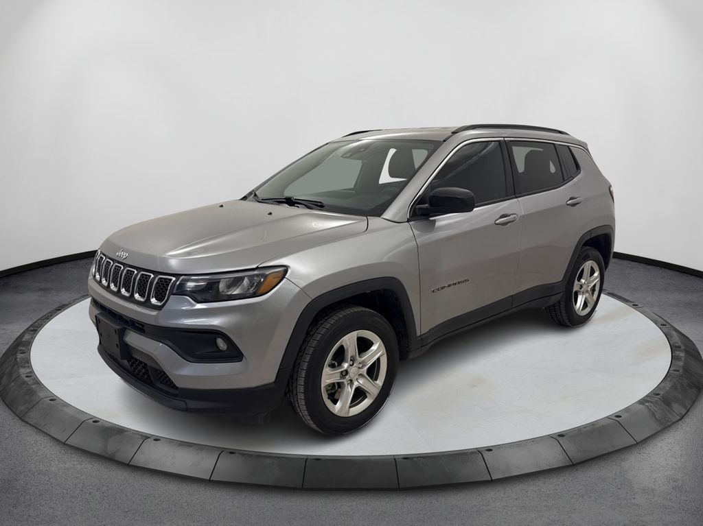 2023 Jeep Compass Latitude 4X4's photo
