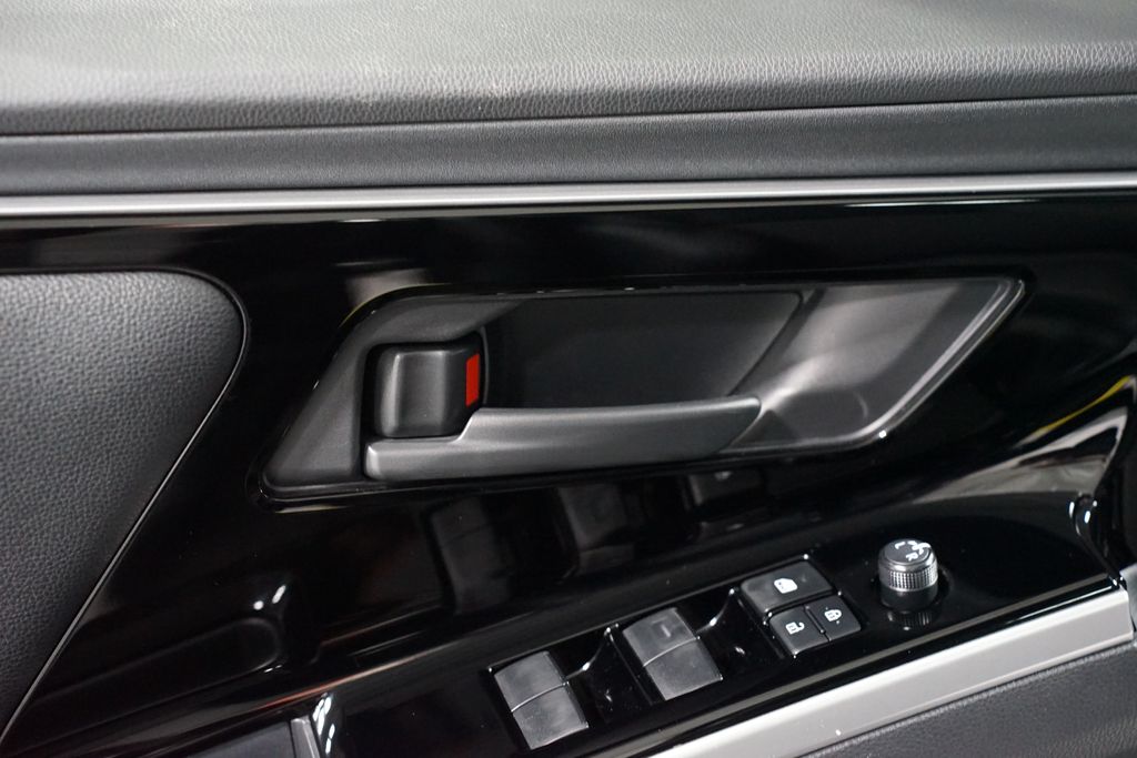 Thumbnail: 2024 Toyota bZ4X - 30