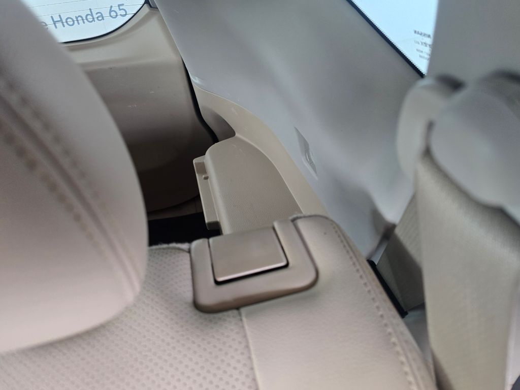 Thumbnail: 2018 Nissan Rogue - 19