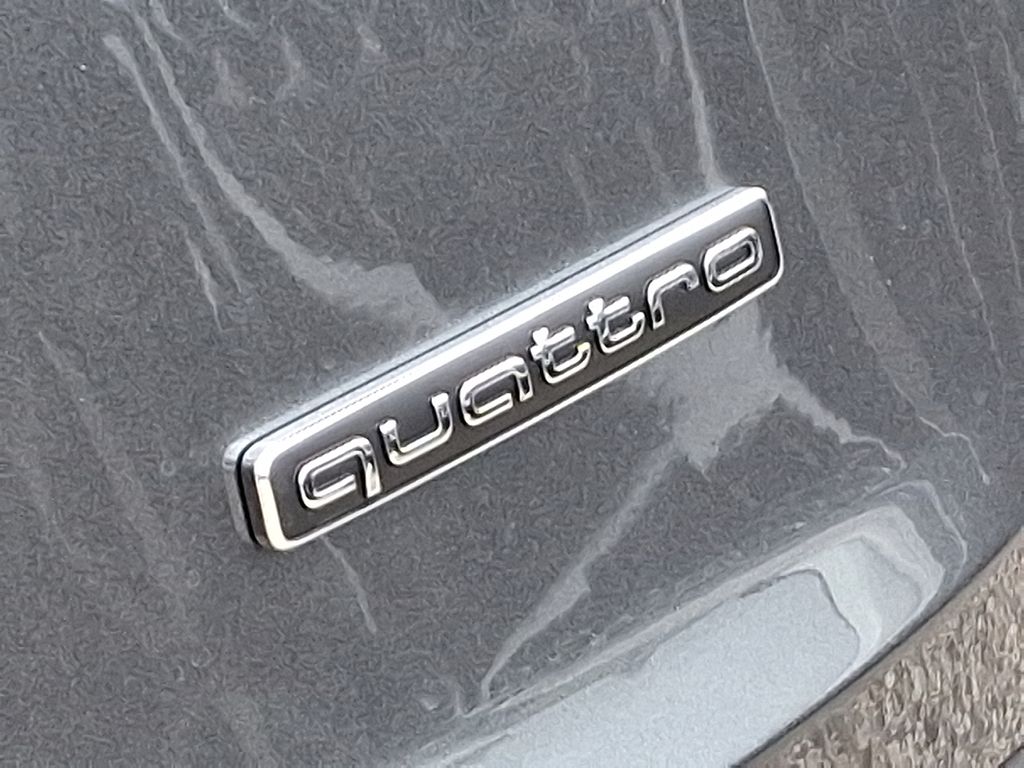 Thumbnail: 2026 Audi Q7 - 12