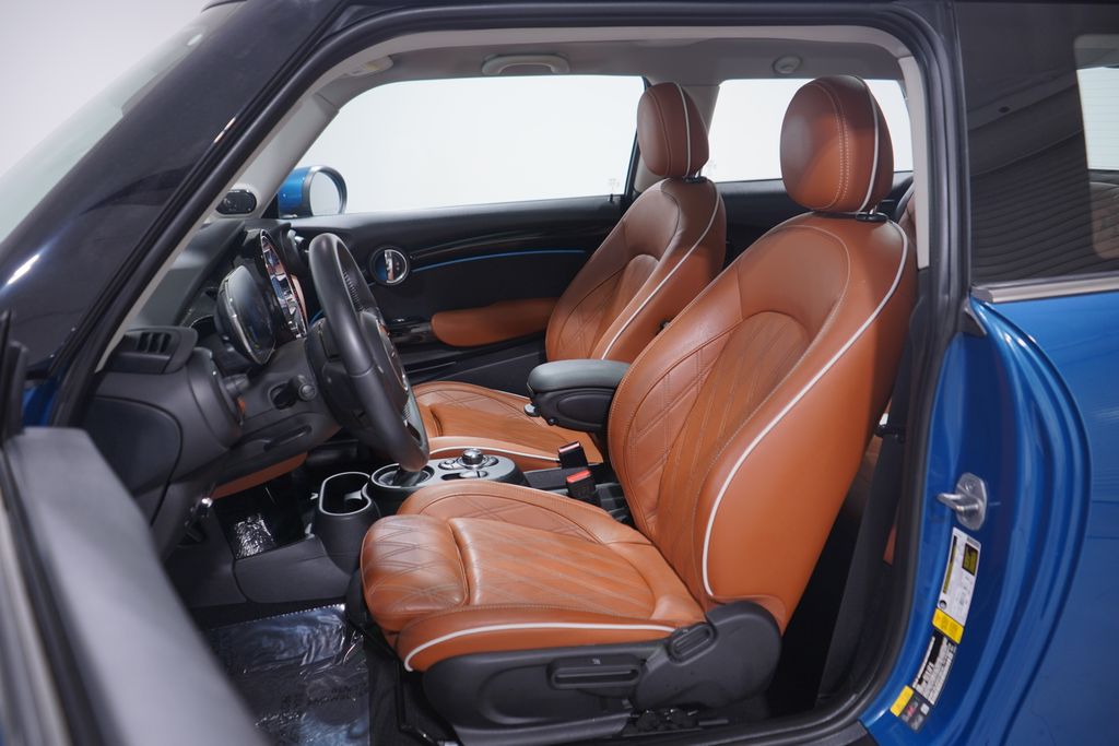 Thumbnail: 2023 MINI Cooper - 7