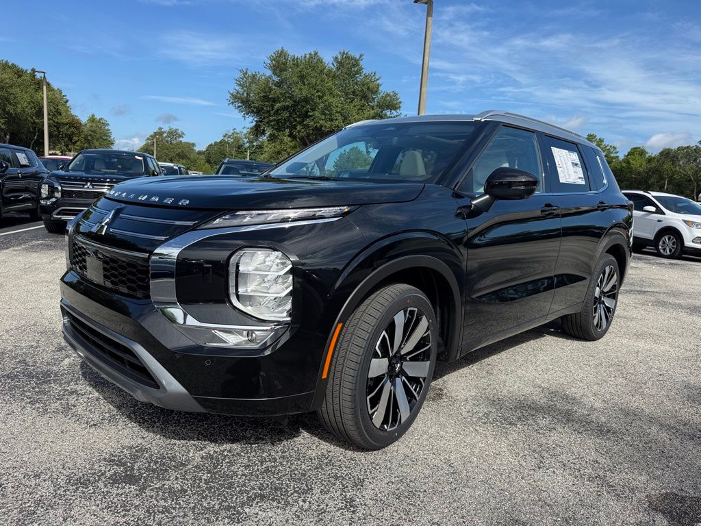 New 2025 Mitsubishi Outlander SUV