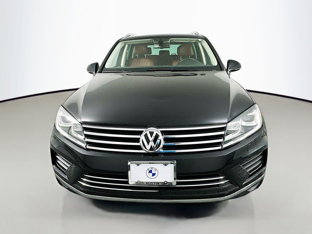 Thumbnail: 2015 Volkswagen Touareg - 2