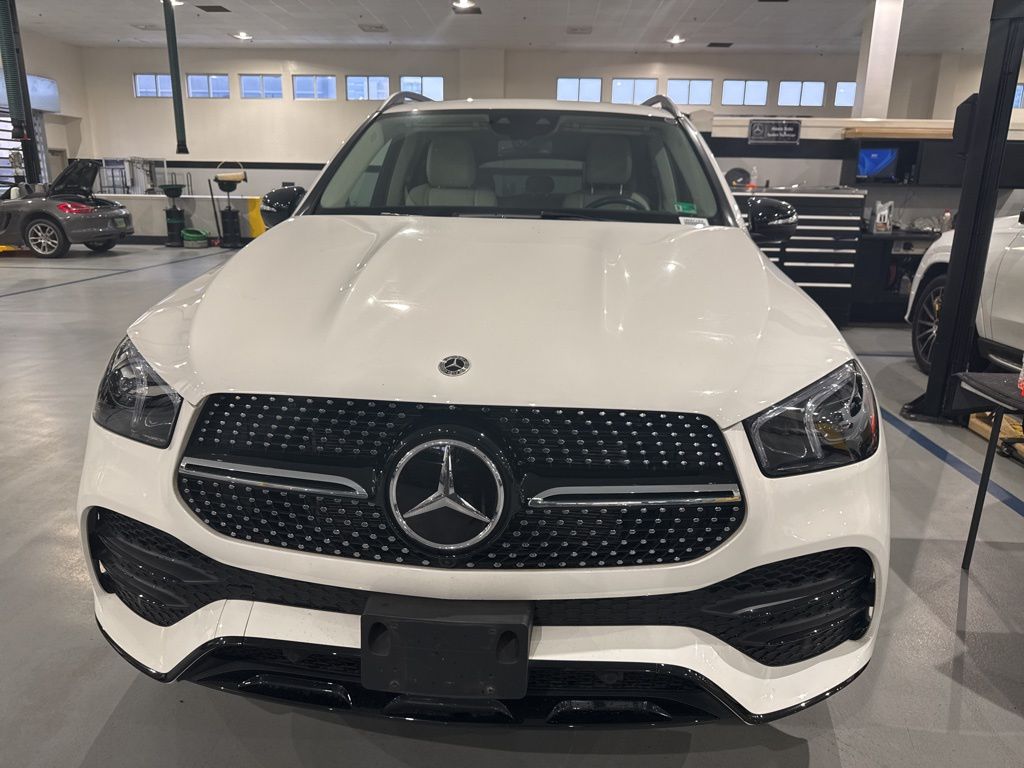Thumbnail: 2022 Mercedes-Benz GLE - 2