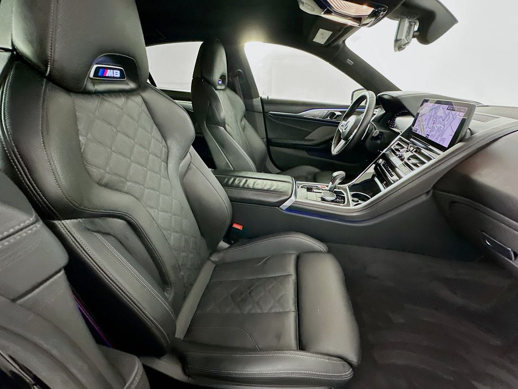 2023 BMW M8 Competition 27